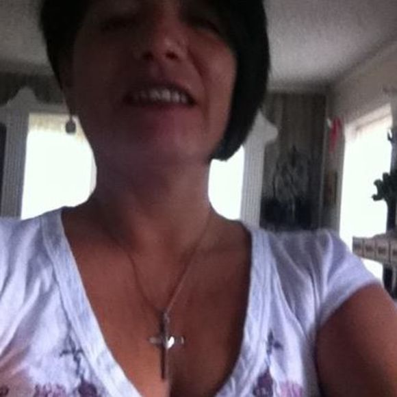 Poshmark profile picture for @robbins